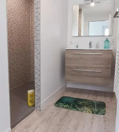 Casa de Férias La Tribu I Maison Sablaise 10 Pers I 200m Grande Les Sables-dʼOlonne