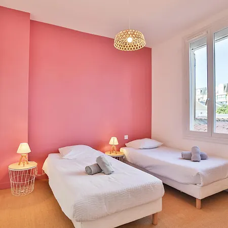 Prázdninový dům La Tribu I Maison Sablaise 10 Pers I 200m Grande *